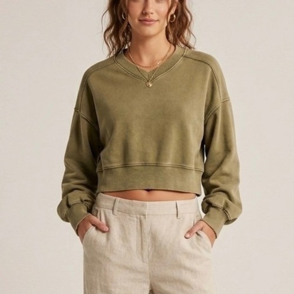 Free People Movement Olive Green V-Neck Cropped Sweatshirt Pullover Size XS